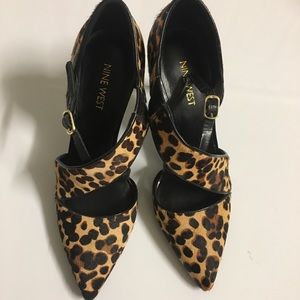 Nine West ~ size 7~ leopard strappy heels